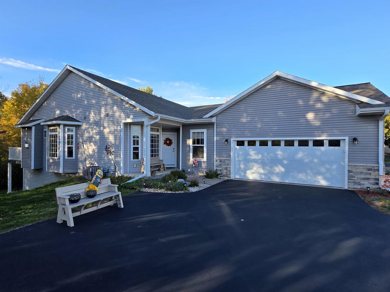 6902 River Trail Drive — photo