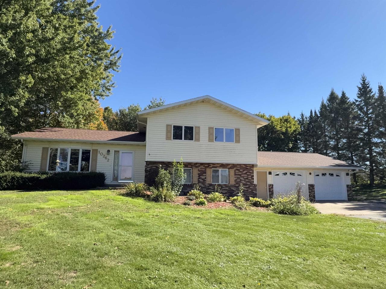 10262 Eagle Road, Lincoln, WI 54449 — photo 2
