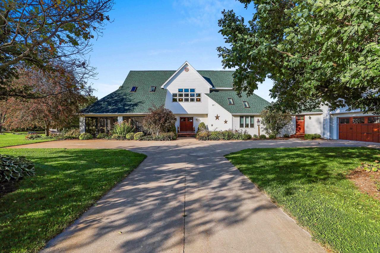 5653 County Road K — photo