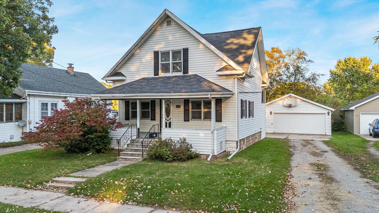 1636 Delaware Street — photo