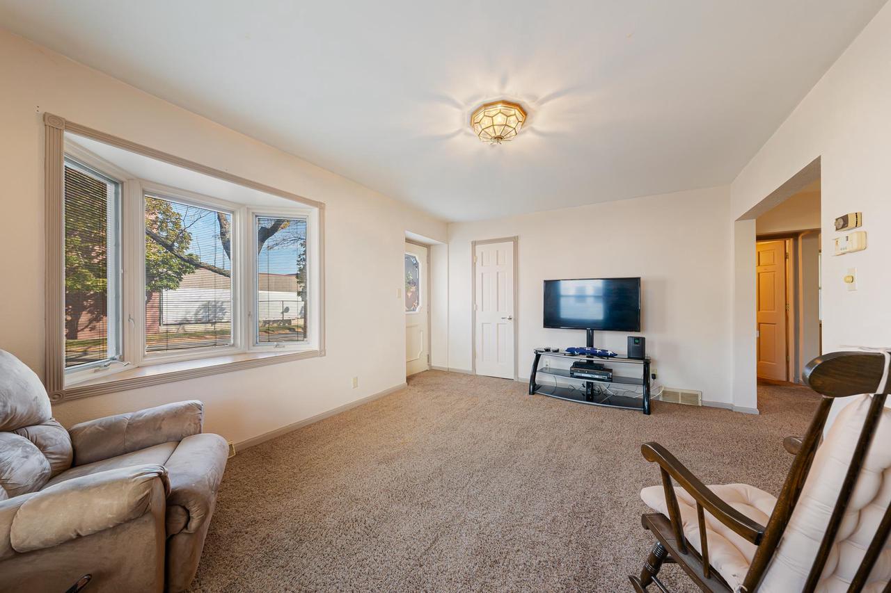 821 E Commercial Street, Appleton, WI 54911 — photo 3