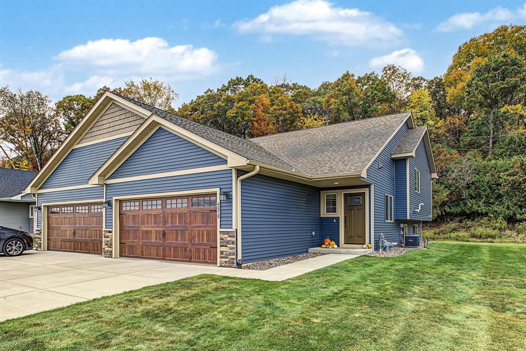 4878 Field Crest Lane — photo