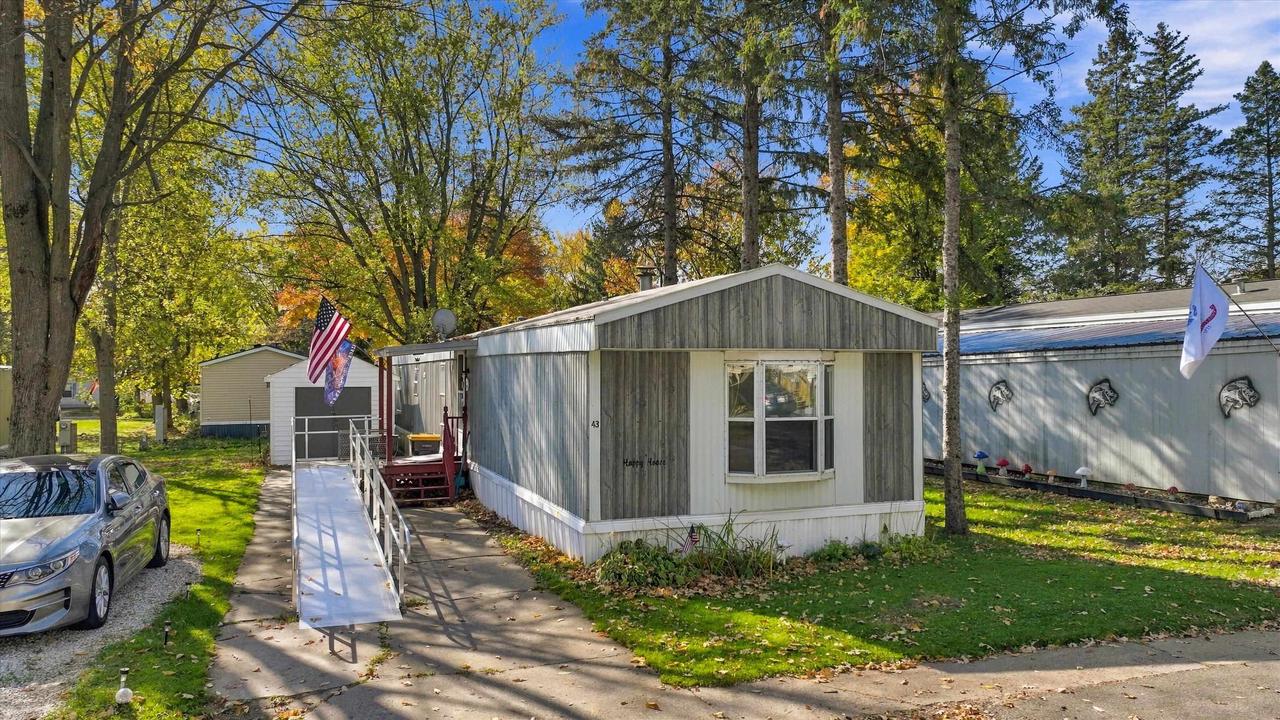 1407 N Peach Avenue #Lot #43 — photo