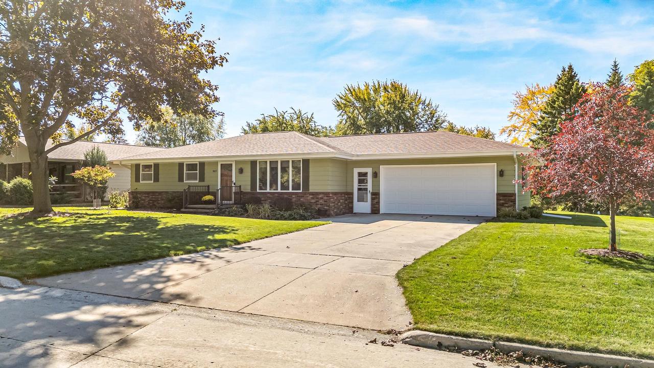 1413 W Edmund Drive — photo