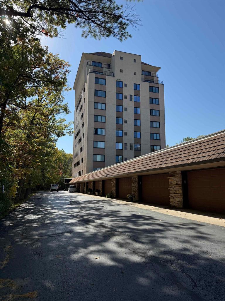 2631 Northern Road #230 — photo