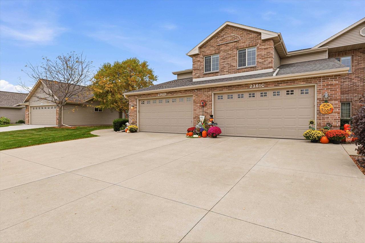 2361 E Plank Circle, Appleton, WI 54915 — photo 2