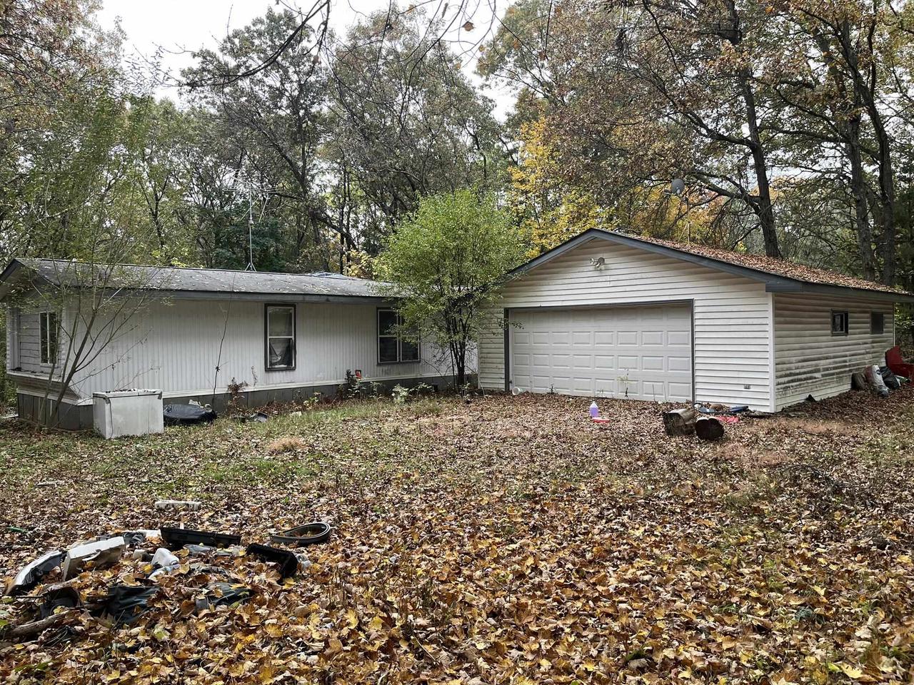 N2447 W Pine Circle — photo