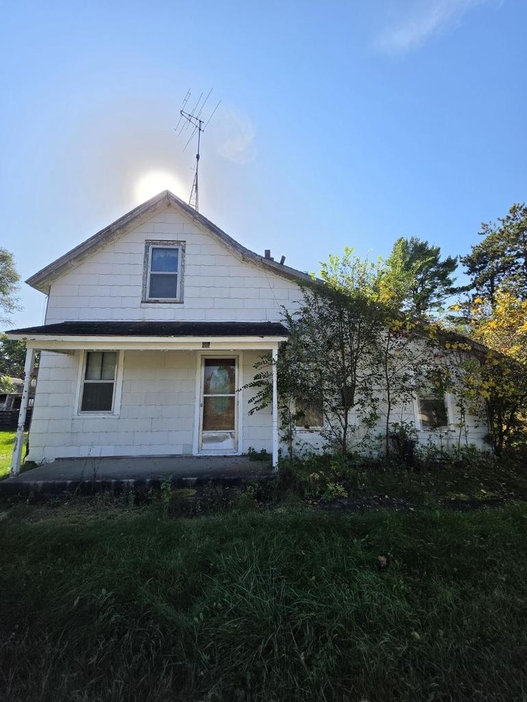207 Water Street — photo