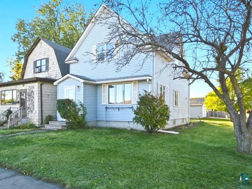 1401 Birch Ave — photo