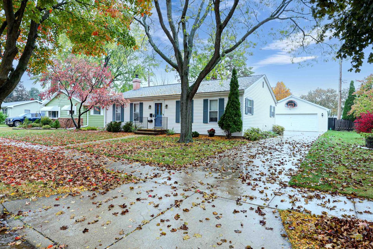 930 W Lindbergh Street — photo