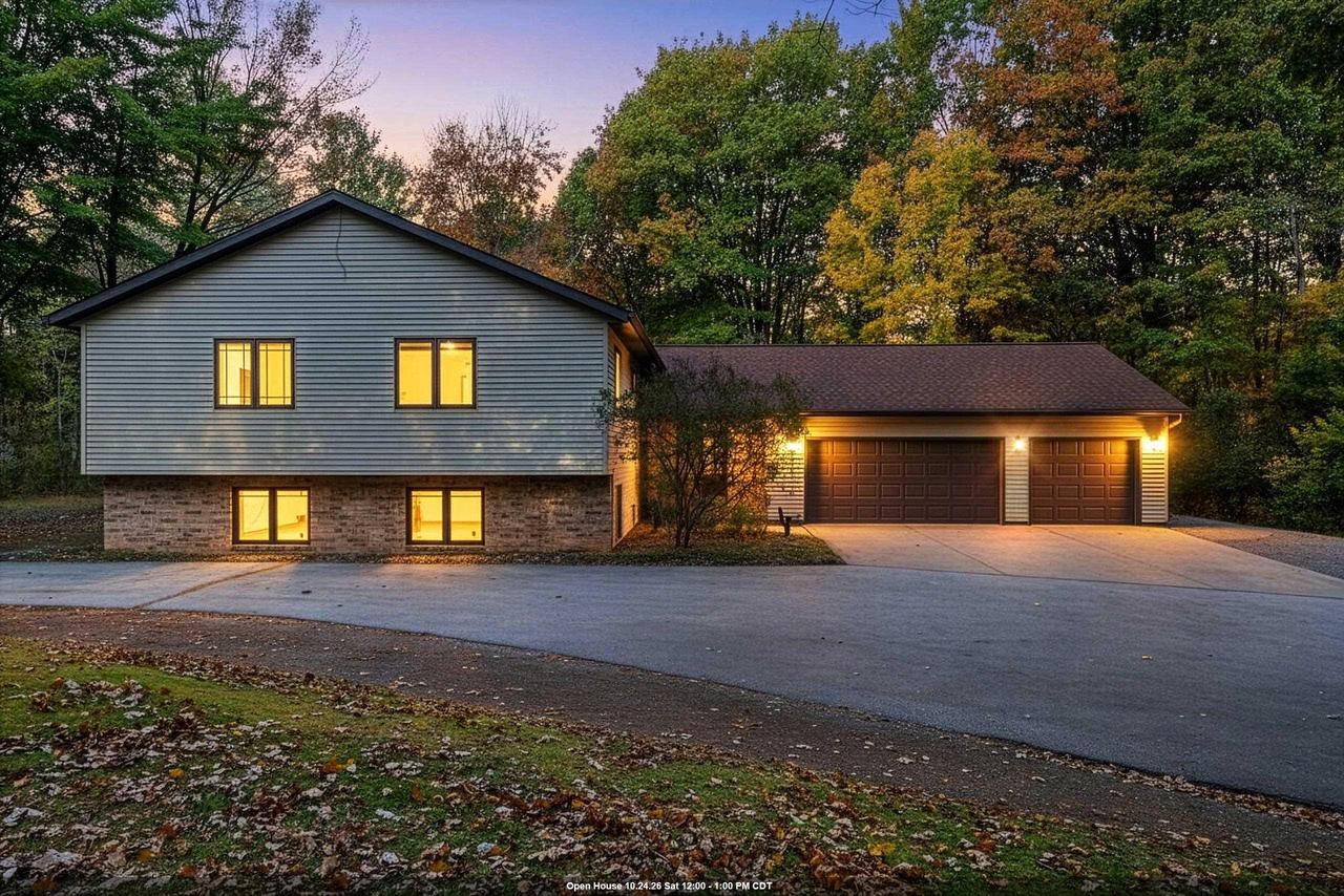 2703 Red Pine Court — photo