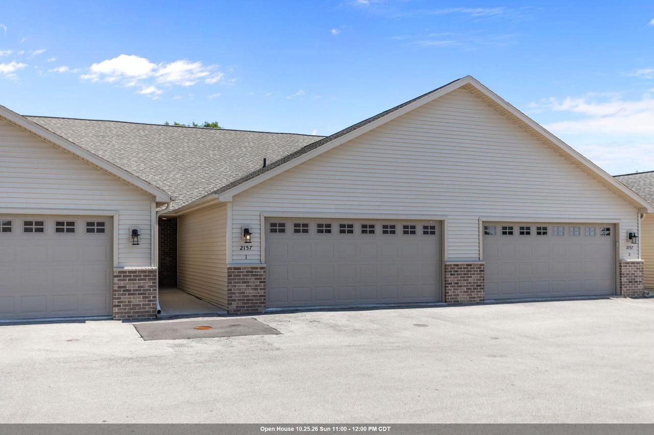 2157 Royal Crest Circle #1 — photo