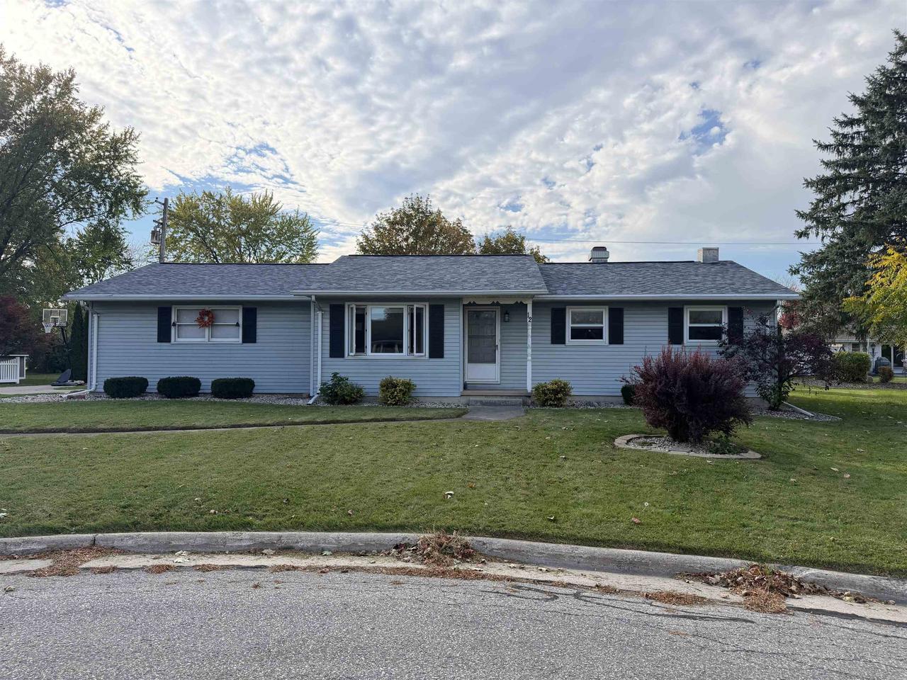 12 Fern Court — photo