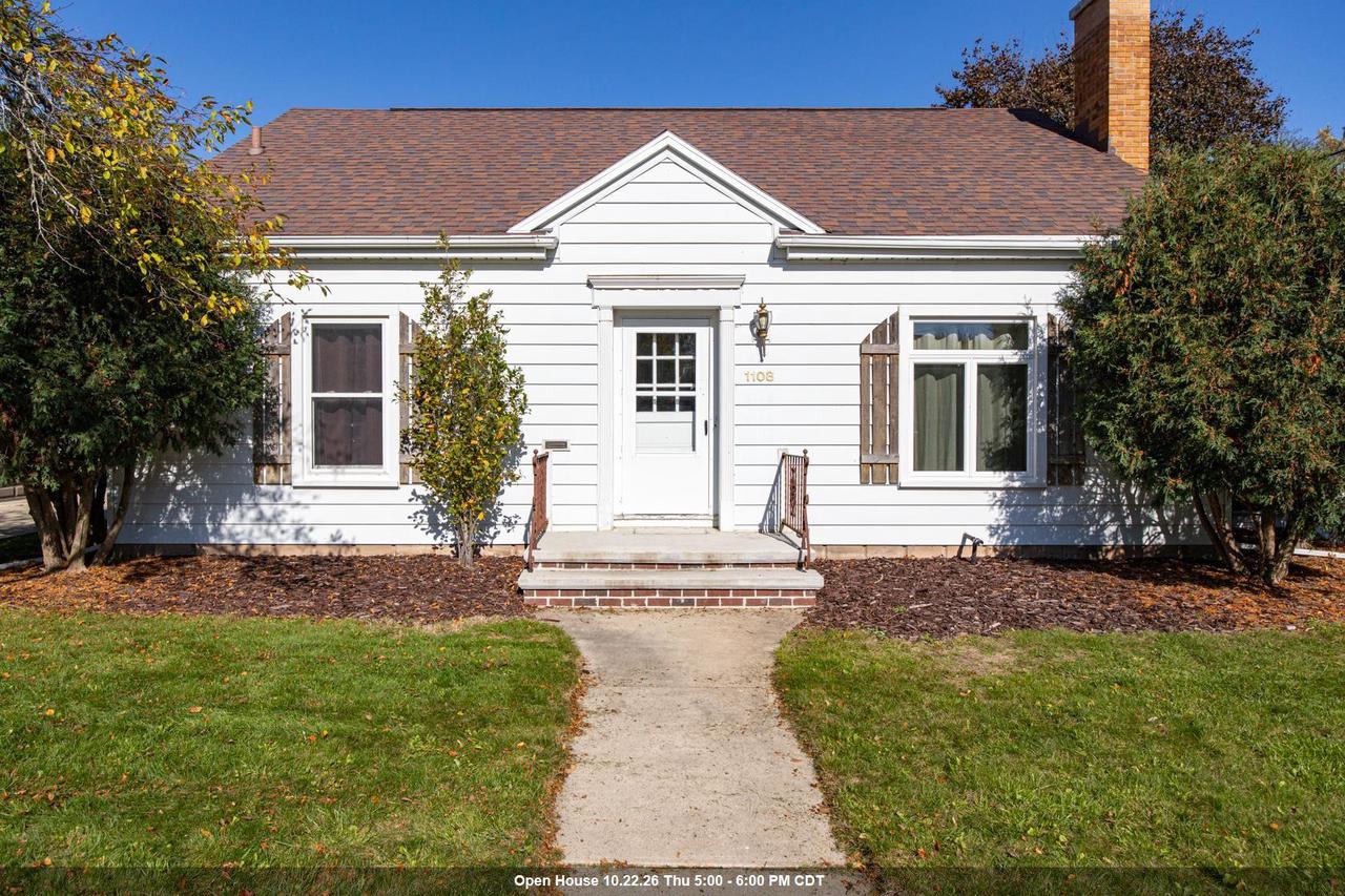 1108 W Commercial Street — photo