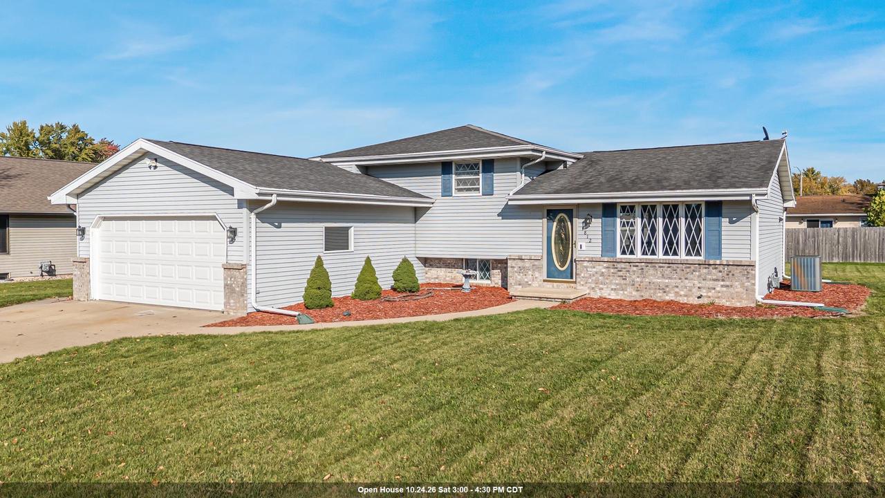 1812 Fieldcrest Drive — photo