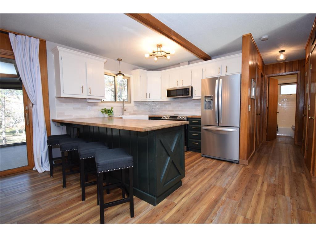 28933 Treasure Island Road — photo