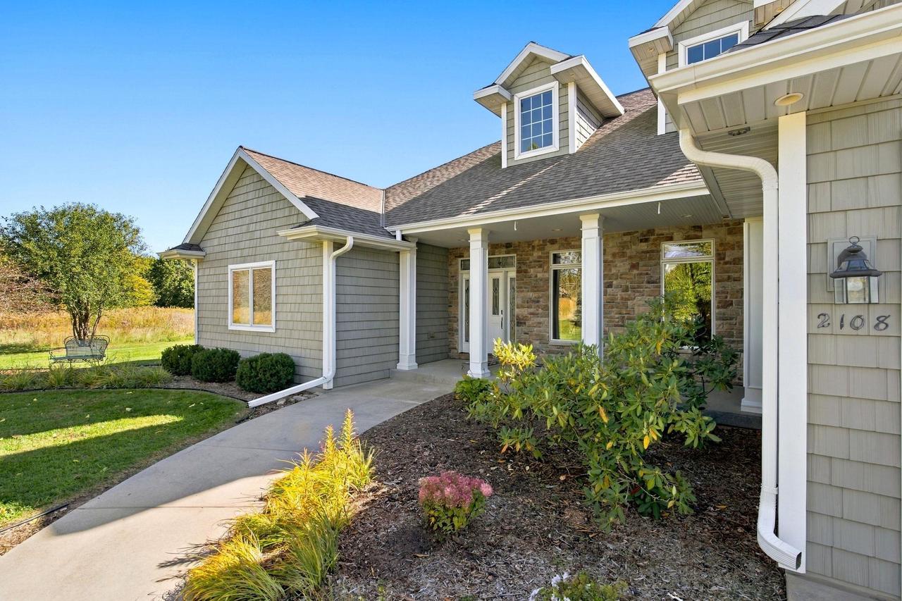 2108 Fox Field Court — photo