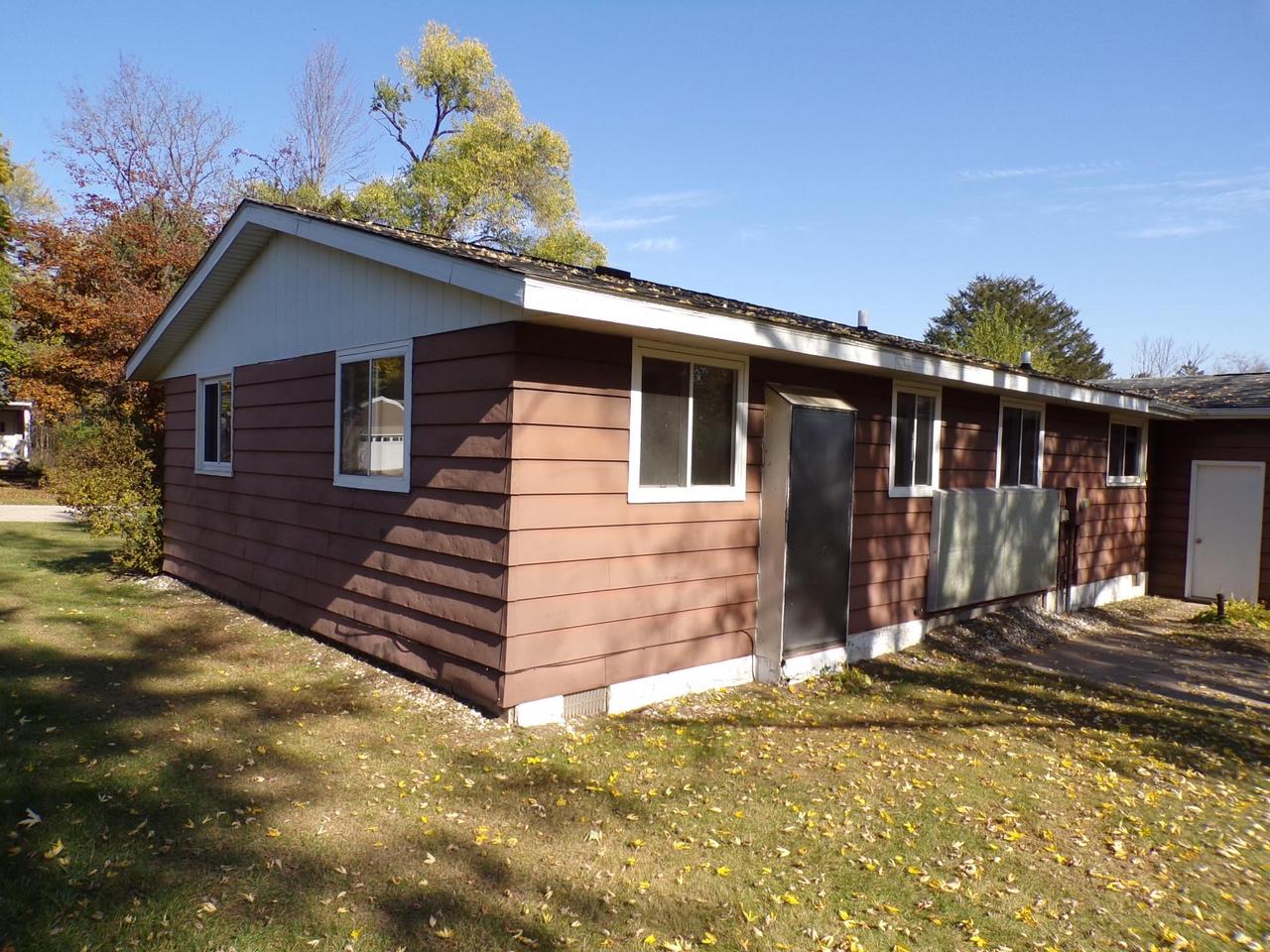 307 E Bluff Street, Neshkoro, WI 54960 — photo 3