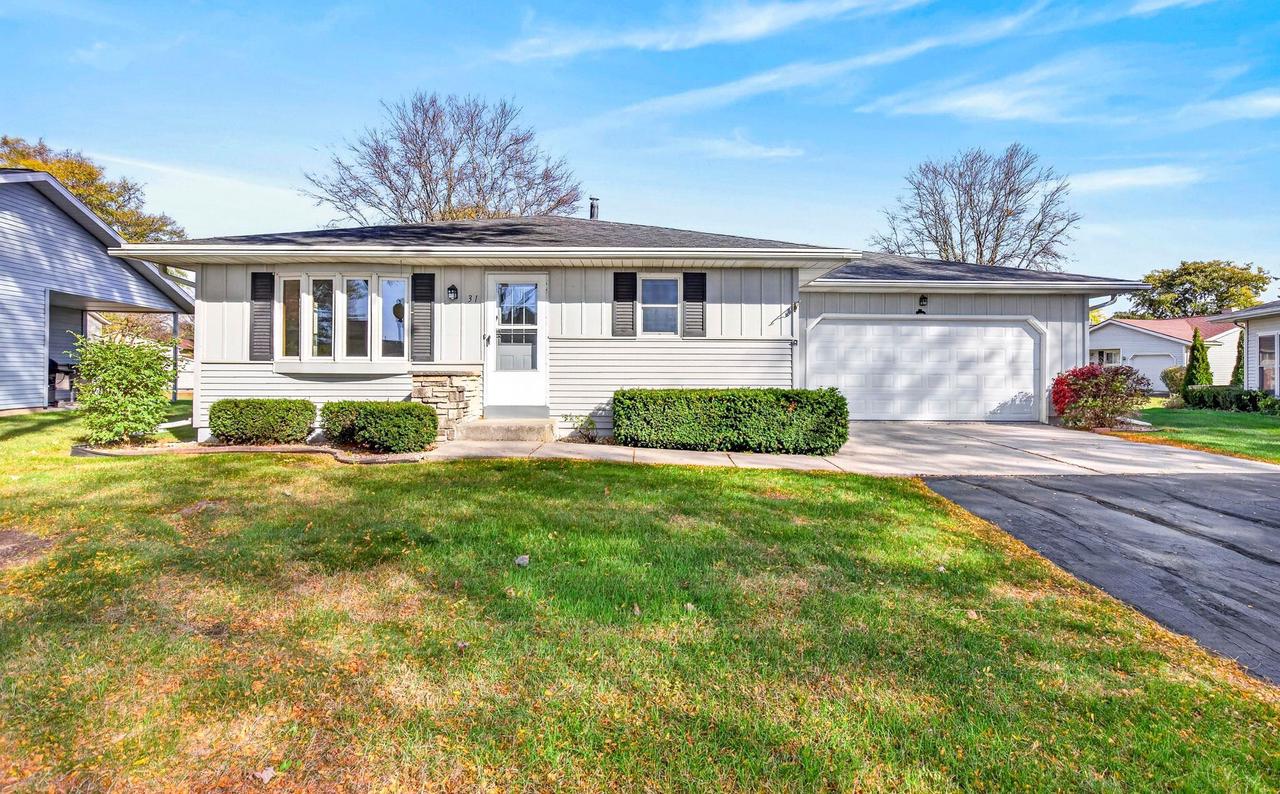 31 Heritage Lane — photo