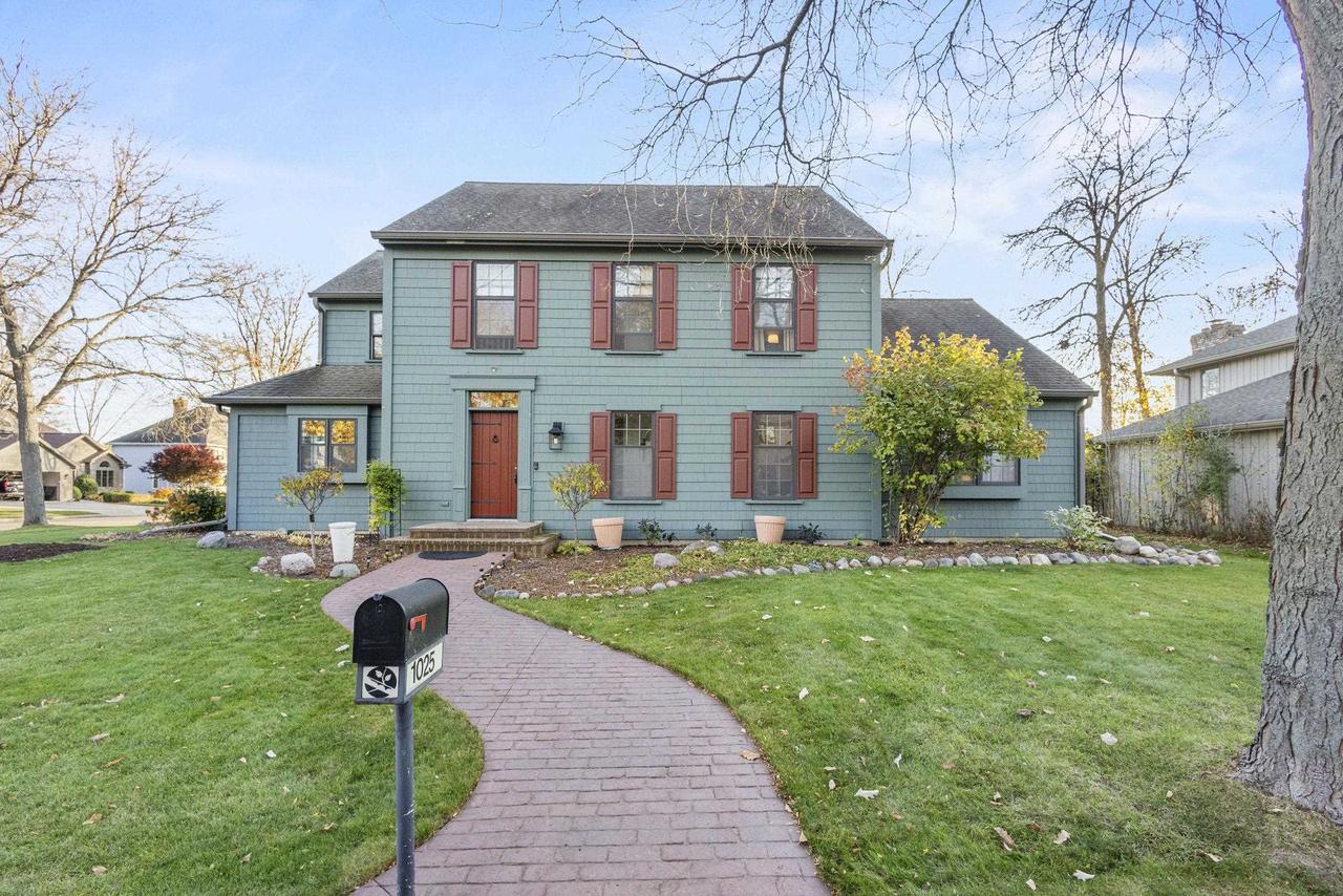 1025 E Woodcrest Drive, Appleton, WI 54915 — photo 2
