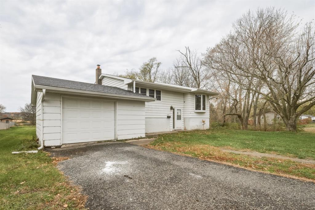 417 E Grant Street, Augusta, WI 54722 — photo 2