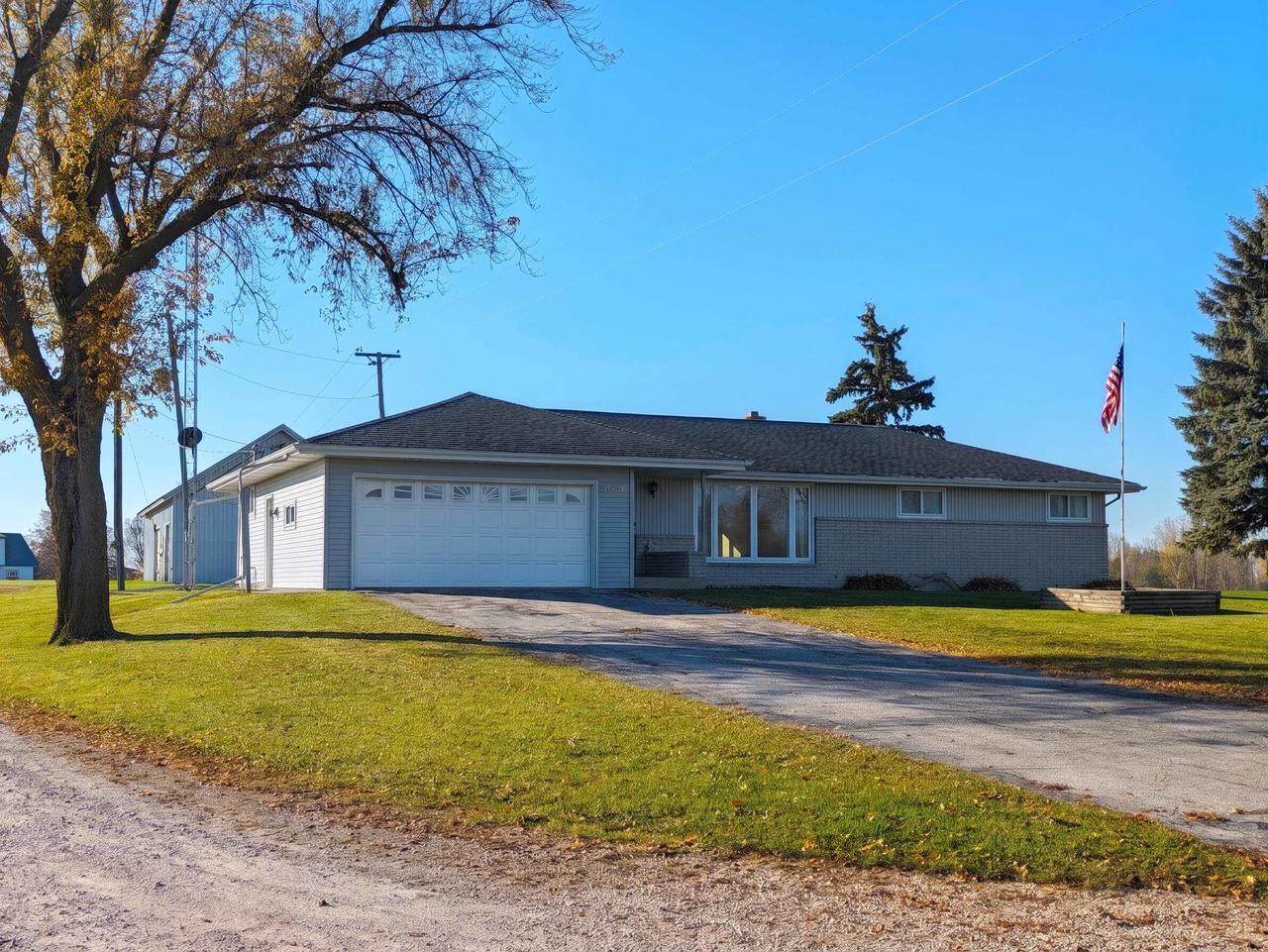 24205 Boot Lake Road — photo