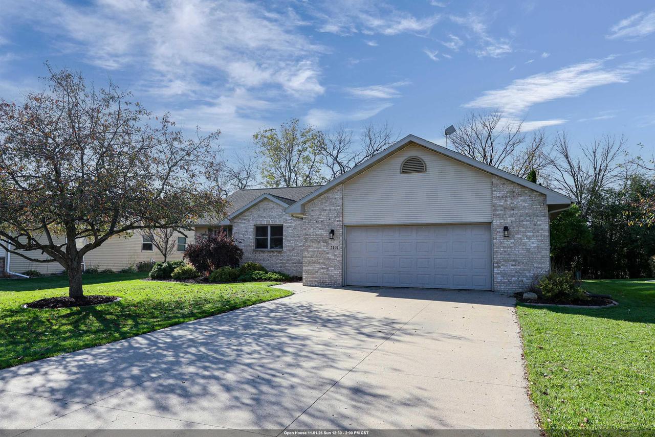 2194 Deer Prairie Drive — photo