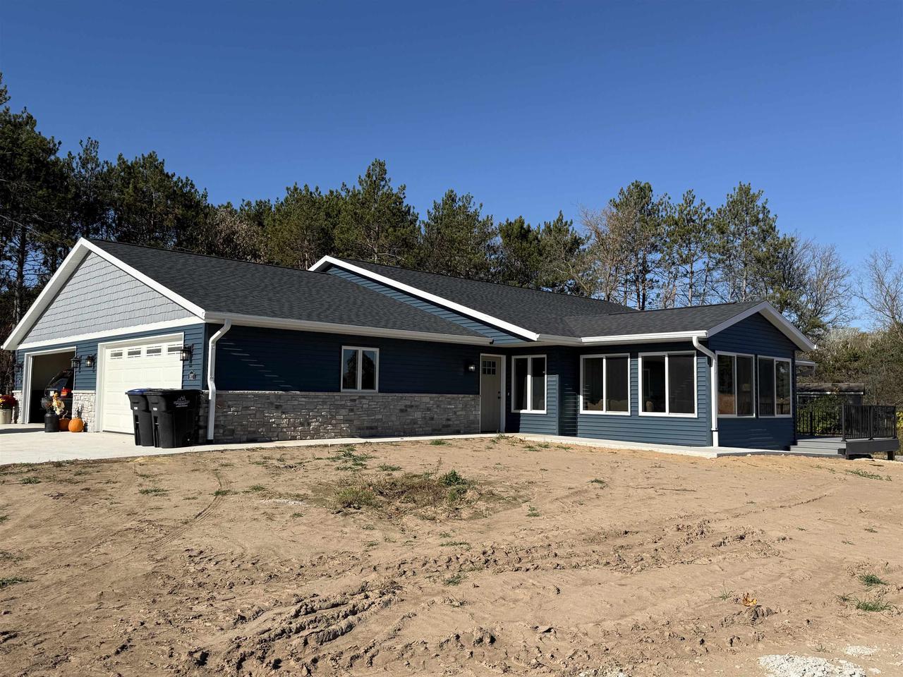 1761 Timber Trail — photo