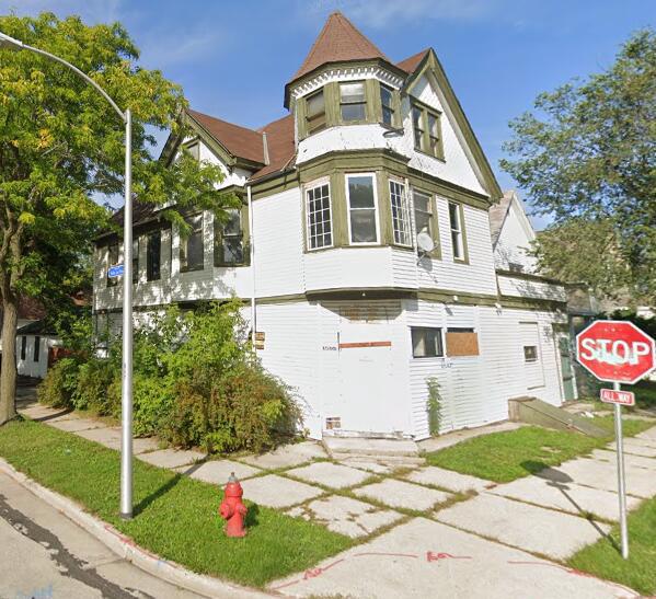 1034 W Hadley Street 1038 — photo