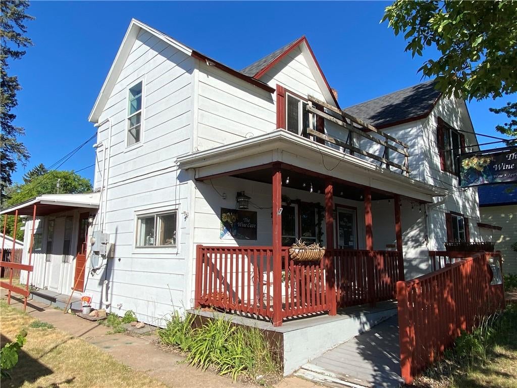 10531 Dakota Avenue — photo