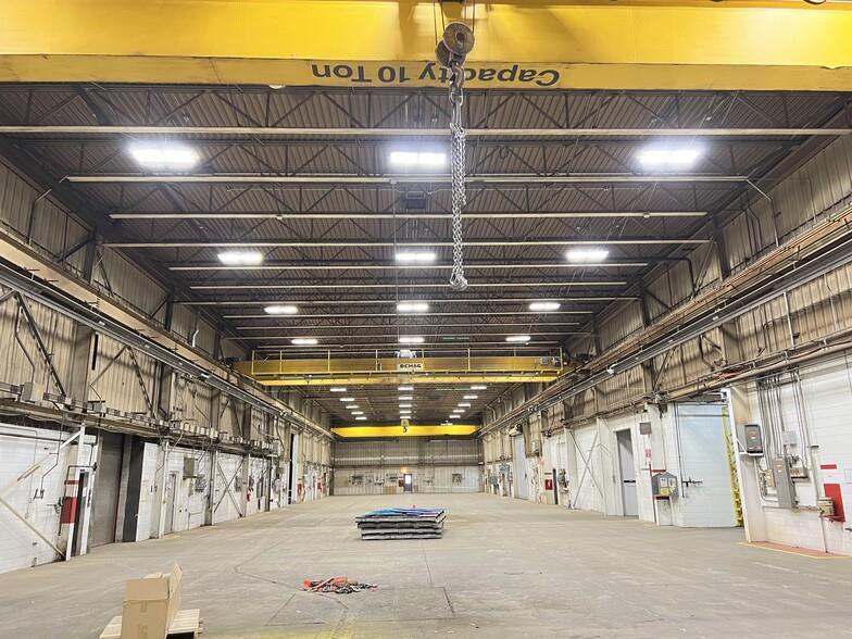 301 W Military Road 26,780 Sf — photo