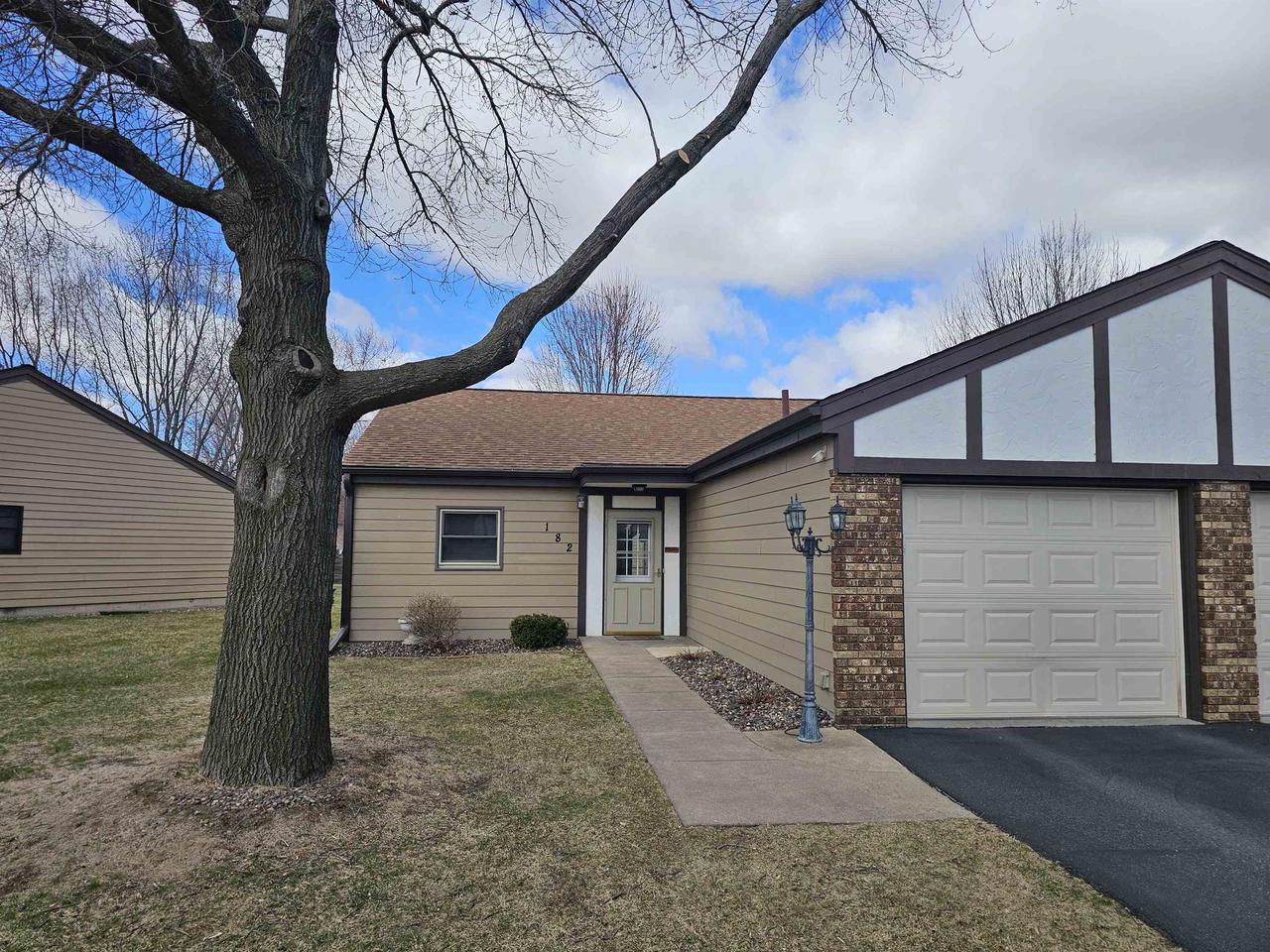182 Amstar Drive — photo
