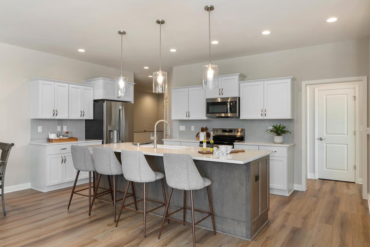 847 N Verona Circle 6 — photo