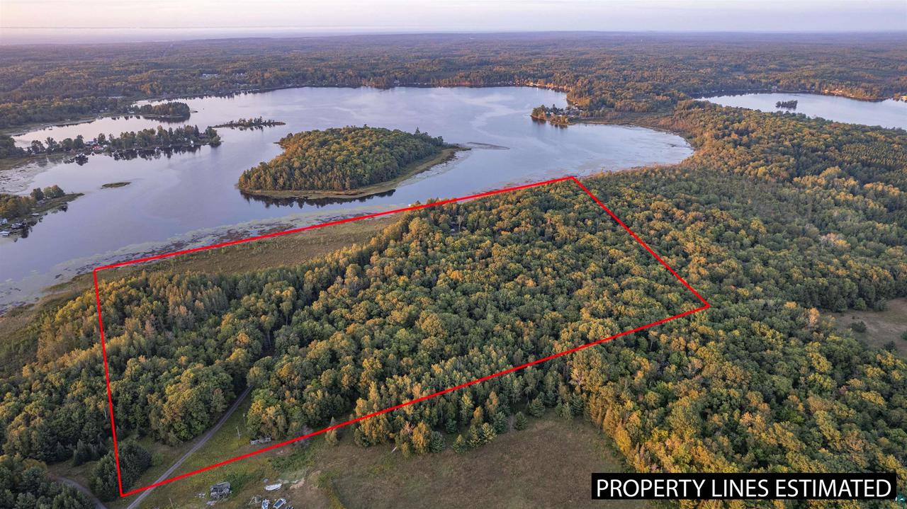 8280 S County Rd A, Superior, WI 54880 — photo 3