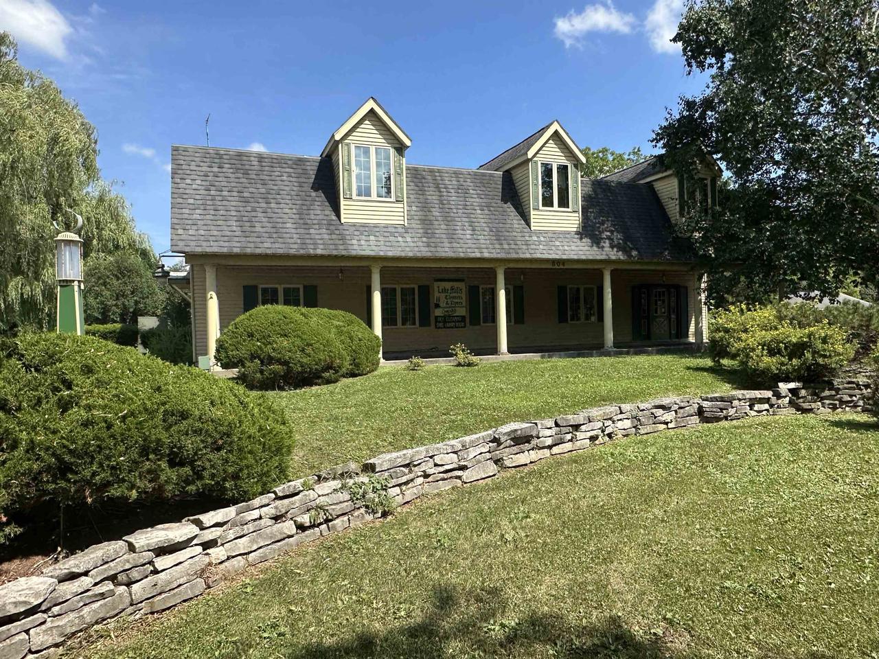 804 N Main Street — photo