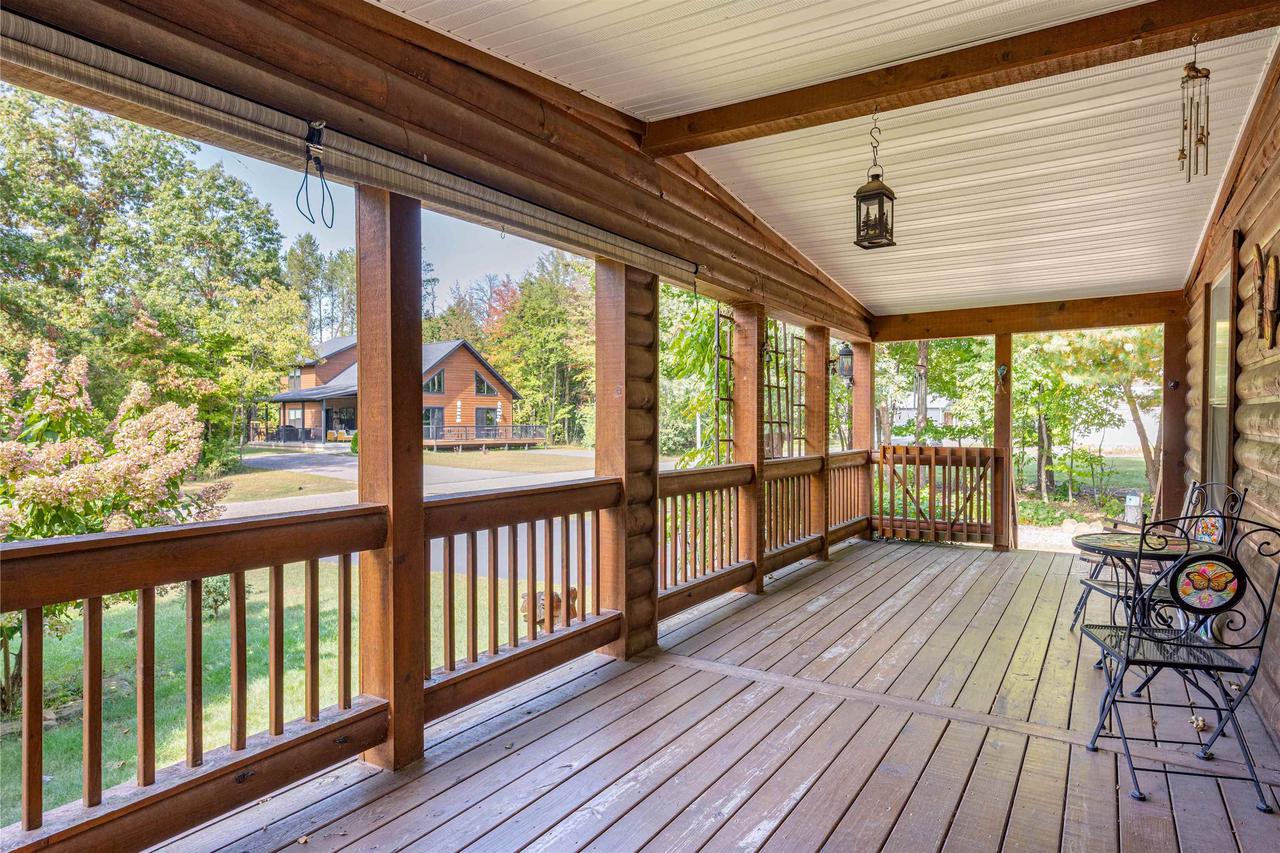 252 Dogwood Lane — photo