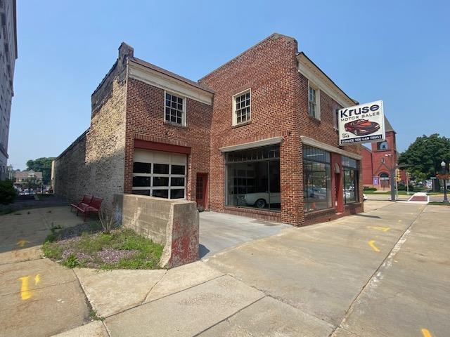 515 Broadway Street — photo