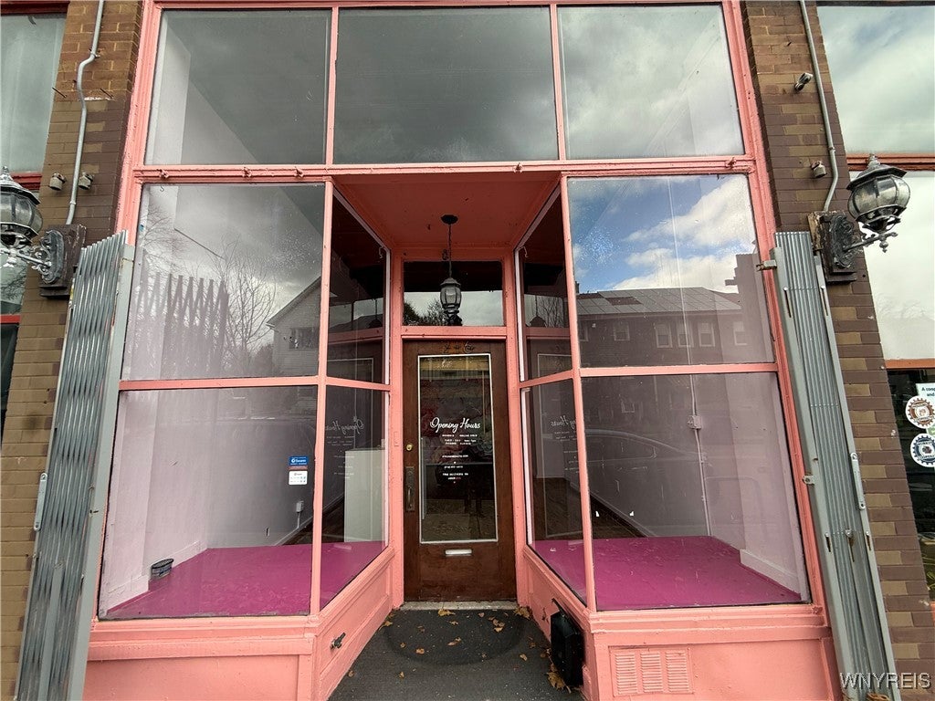 216 Grant Street — photo