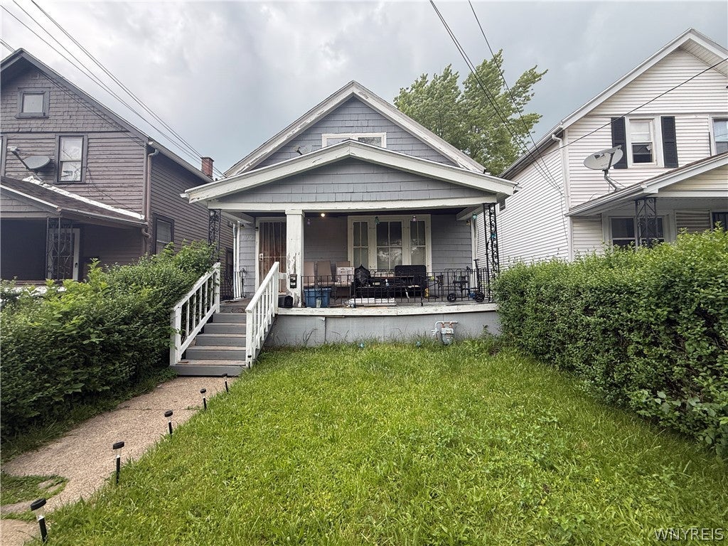 172 Hastings Avenue — photo