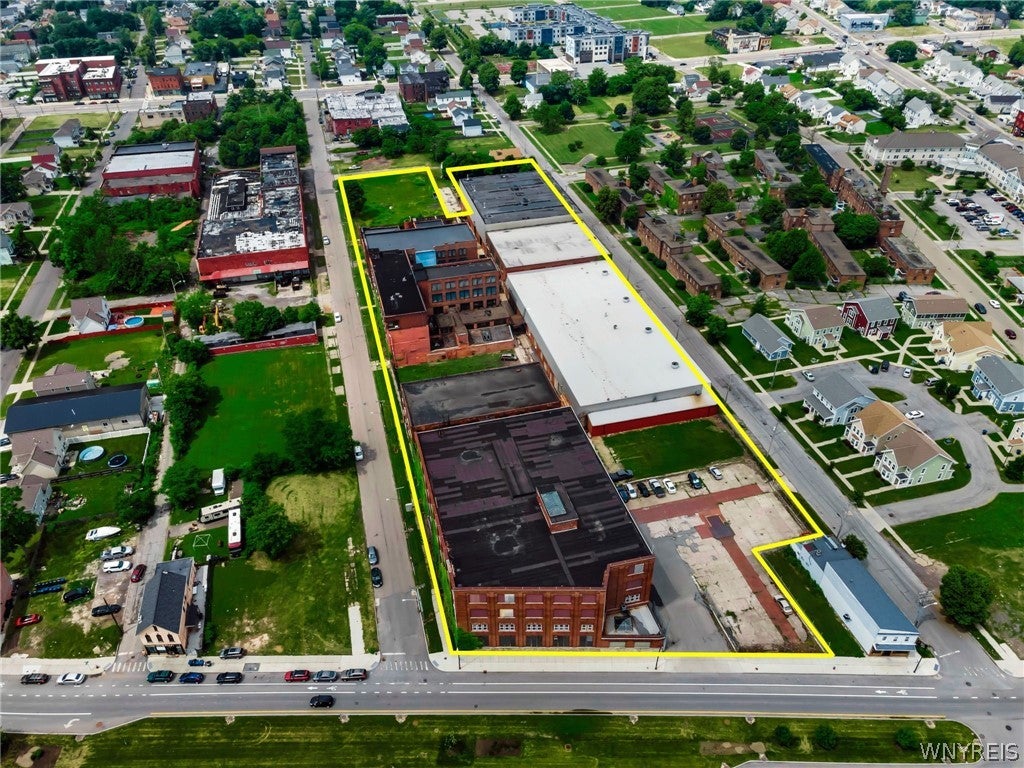 203 Pratt Street — photo