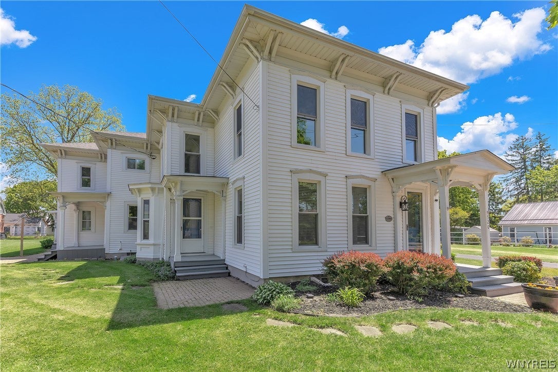 520 Main Street — photo