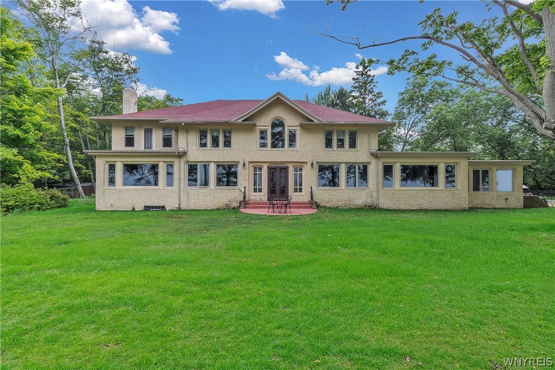 6970 Lake Shore Road — photo
