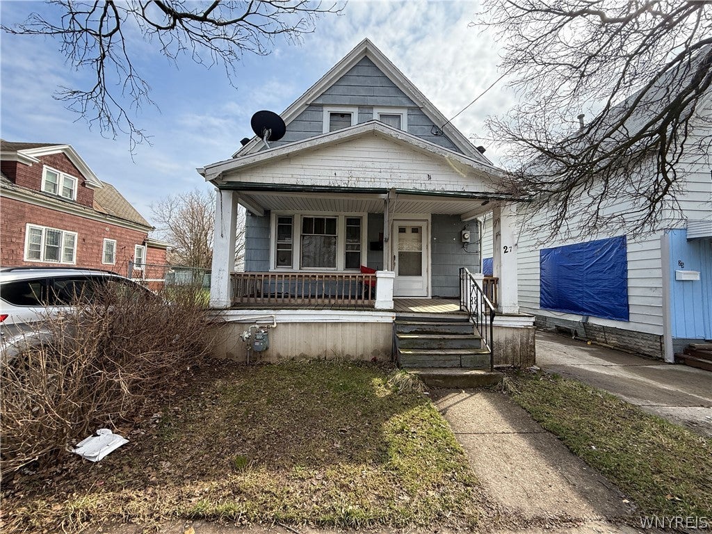 27 Lang Avenue — photo