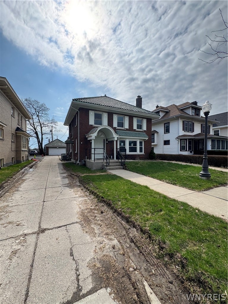 117 W Humboldt Parkway a — photo