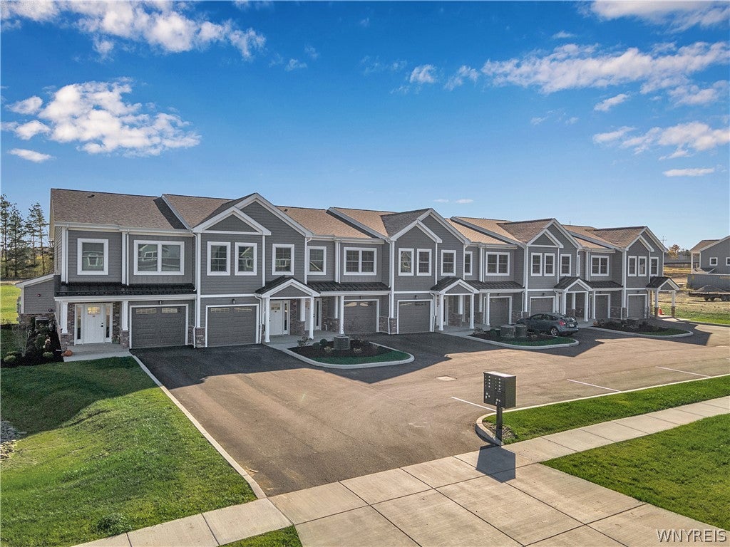 3385 Cedar Valley — photo