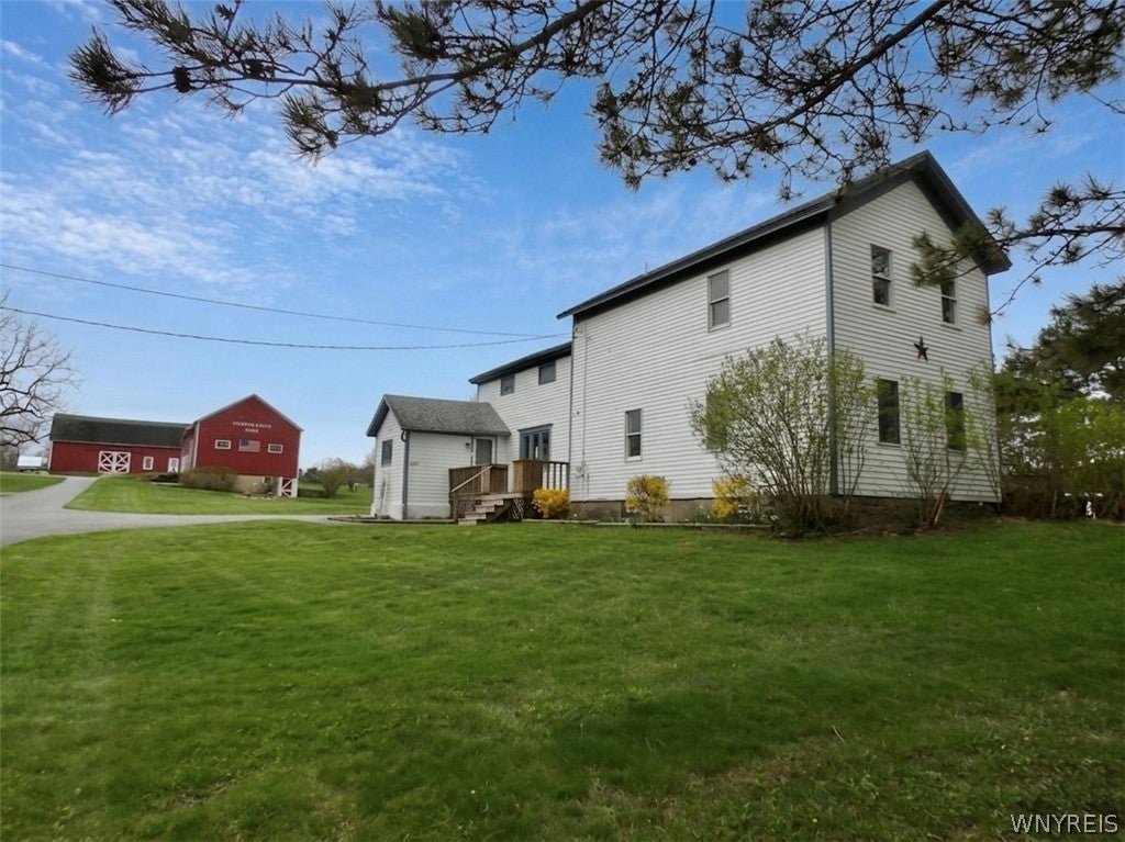 Home in Evans, NY 14047 — photo 3
