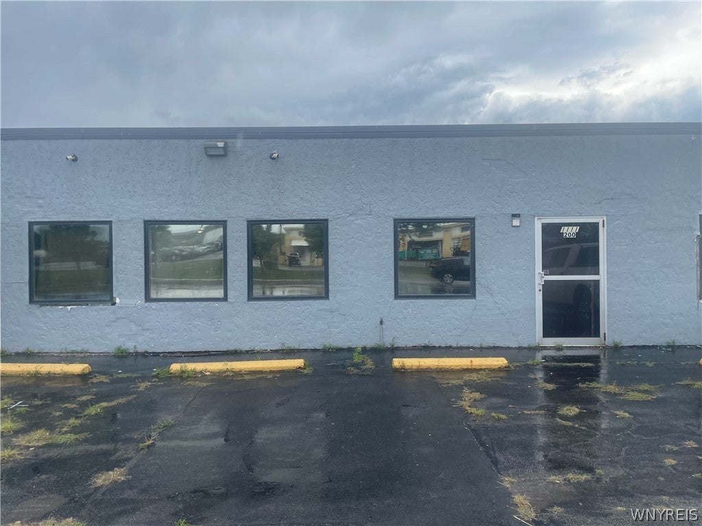 1109 Harlem Rd Ste 2 — photo