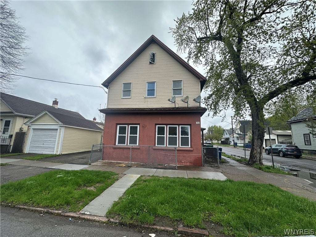 122 Austin Street — photo