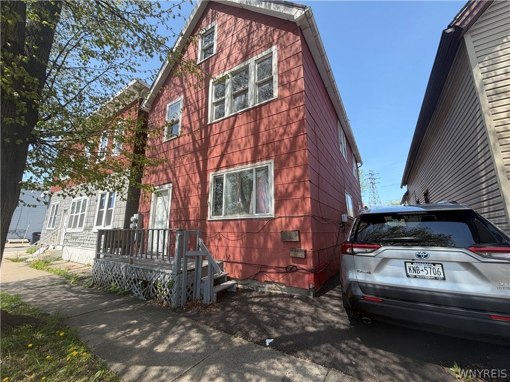 1310 E Lovejoy Street — photo