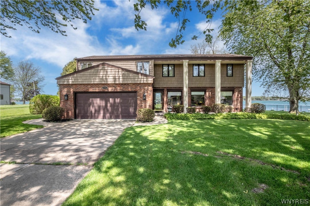 5133 East River Road — photo